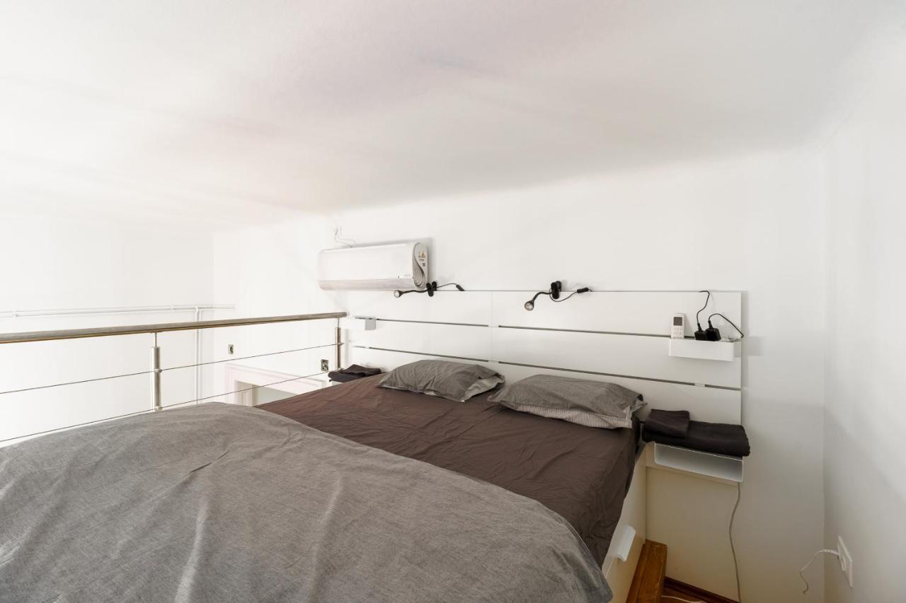 Central Loft-Style Flat Next To Danube Budapest Eksteriør bilde